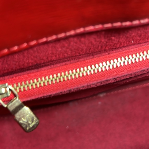 GUC Louis Vuitton Vintage Red Epi Micro Bag - Picture 7 of 8